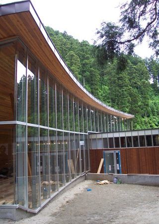 高尾森林センター「森林ふれあい館」